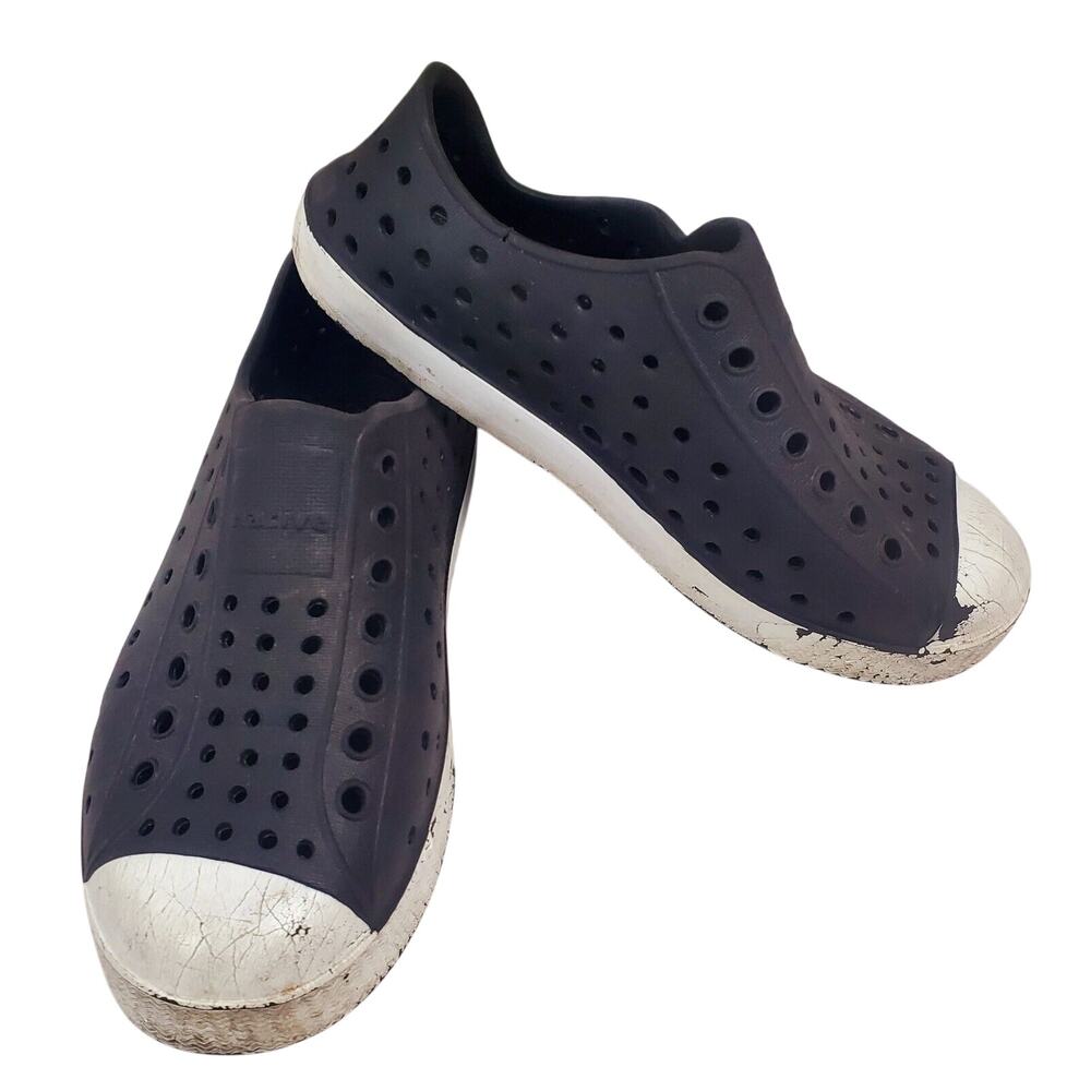 Distressed Native C11 Toddler Boys Black Shoes Child Size 11 Tennis Sneakers